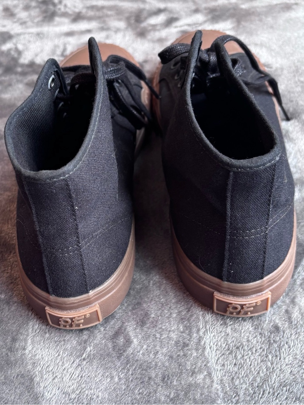 P.F. Flyers The Center High-Top Sneaker in Black Canvas & Gum Men’s 10 Comfort - Picture 4 of 8
